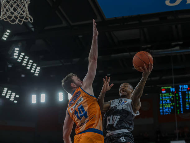 出大舞台的 出大舞台的